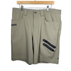 Lululemon Shorts Cadence Commute Shorts Men's 38‎ Khaki Zip Pockets 10"